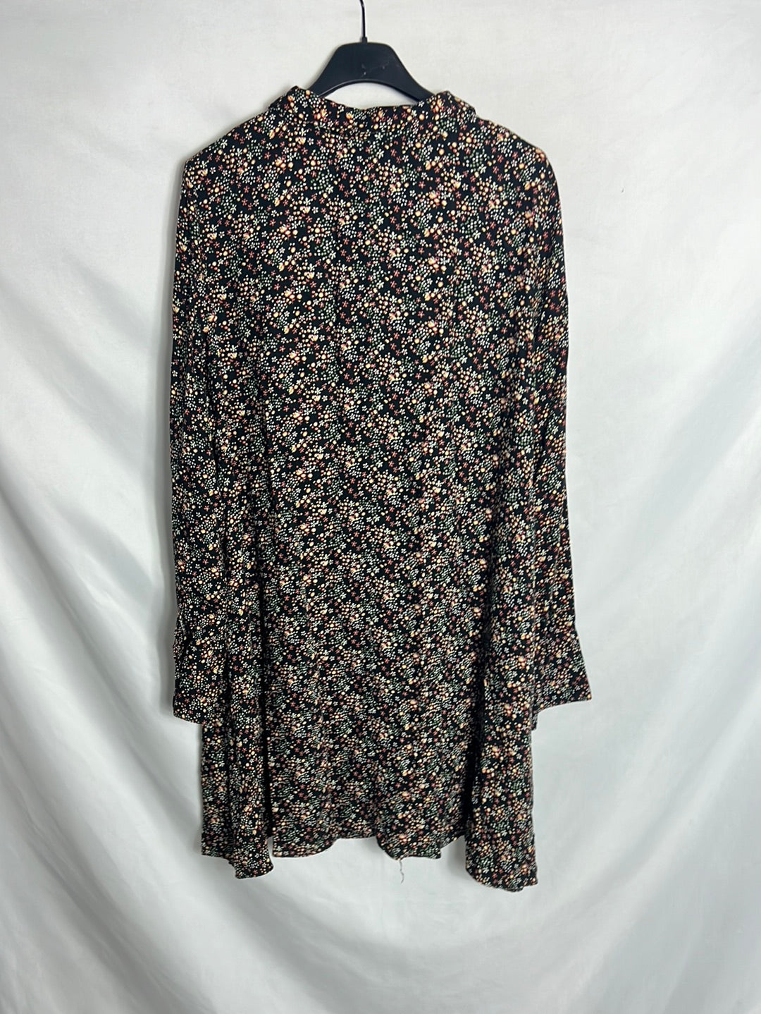 ZARA. Vestido corto camisero flores mini. t S