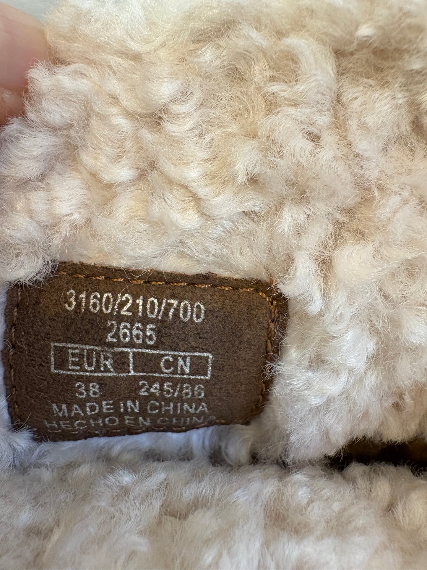 ZARA. Botines plataforma borreguito