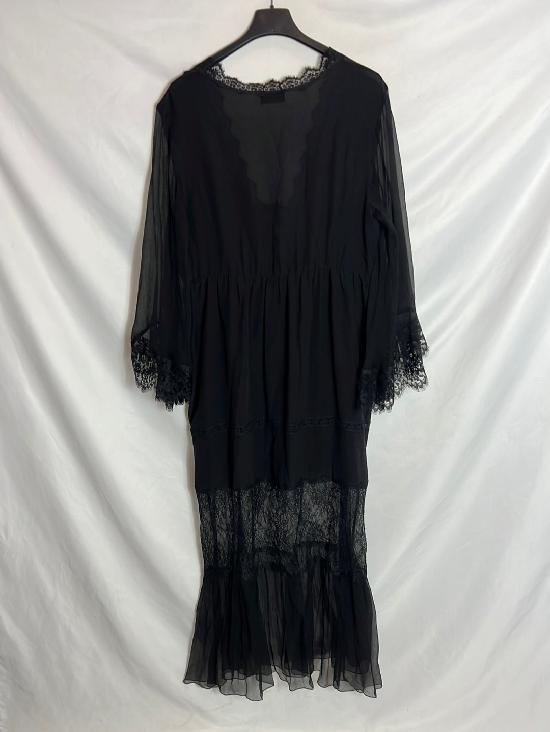 ERMANNO SCERVINO. Vestido negro seda y encaje. T 42