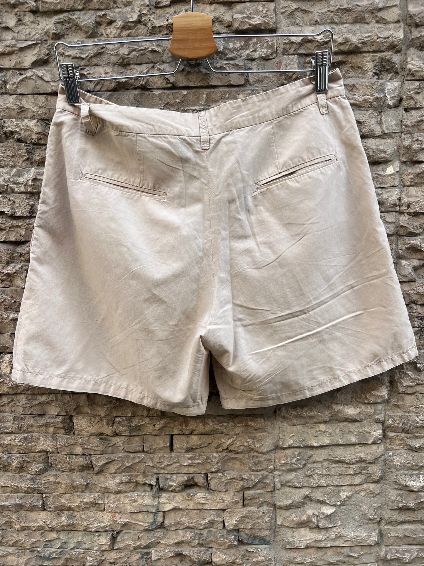 MASSCOB. Pantalón corto beige TU(40)