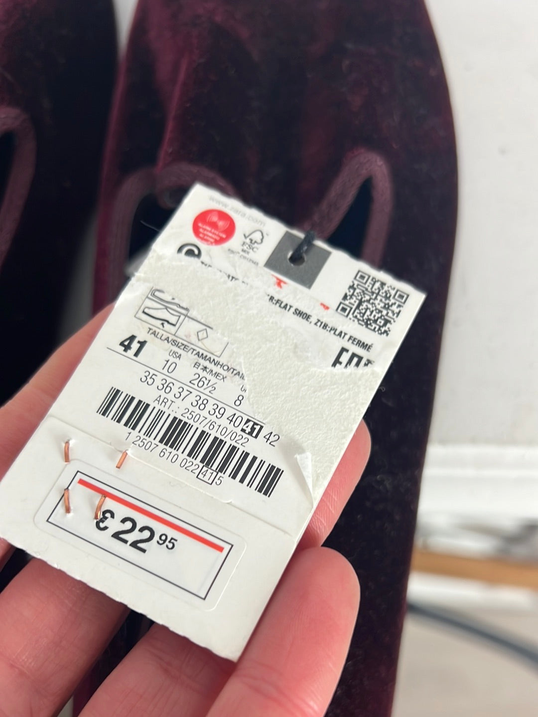 ZARA. Zapato plano terciopelo estilo slipper. T 41