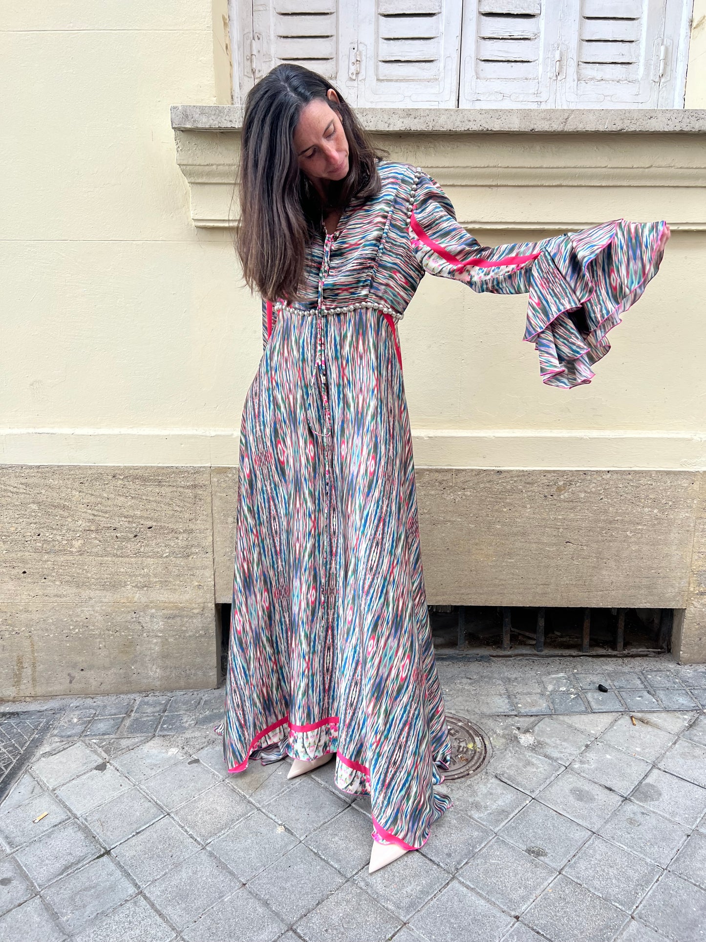 TETÉ BY ODETTE. Vestido largo colores detalle tachuelas