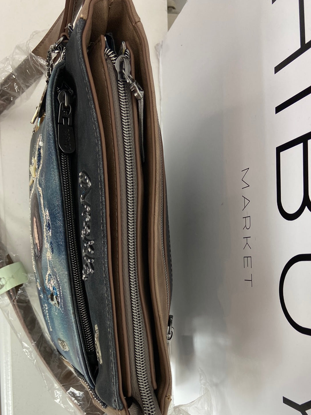 ANEKKE. Bolso estilo piel dibujos