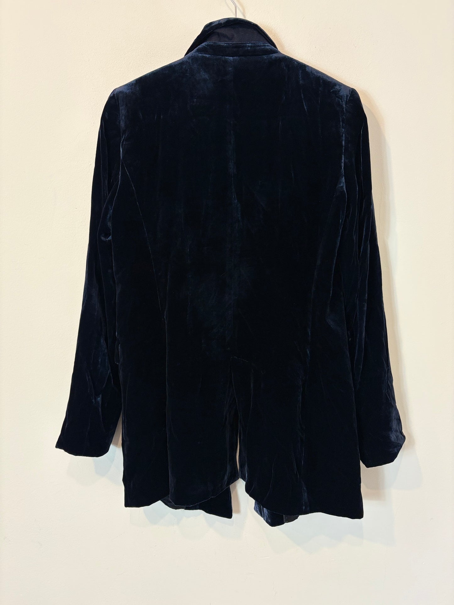 ZARA. Black stretch knit top. TL