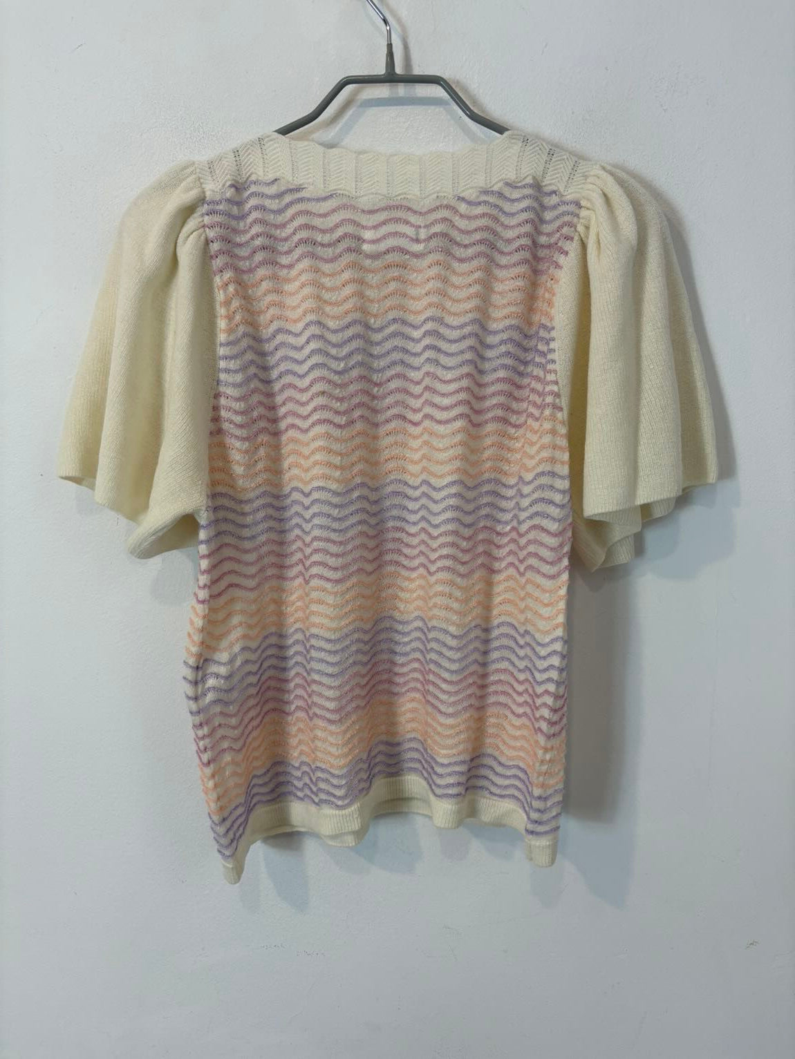 DES PETITS HAUTS. Top punto detalles colores