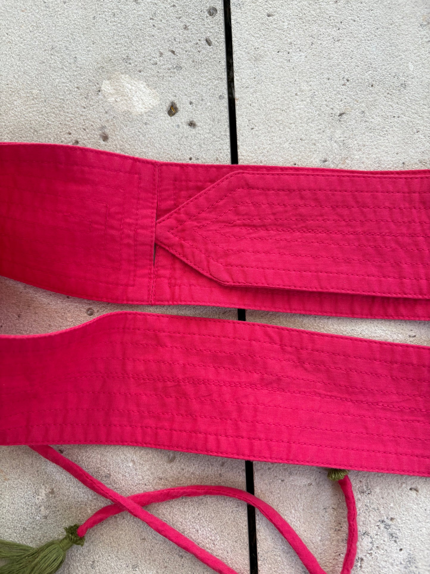 MARE DI LATTE. Fuchsia fabric belt. YOU