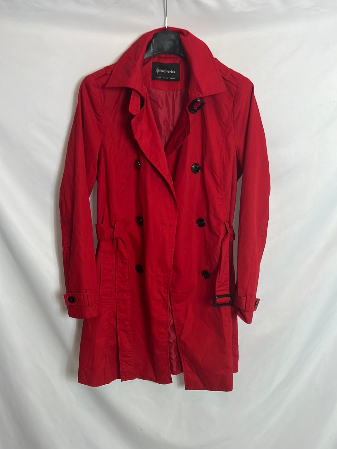 segunda mano abrigo rojo stradivarius