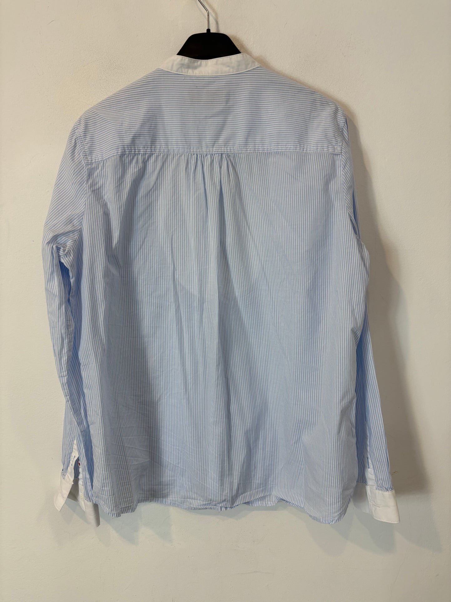EL GANSO. Camisa rayas detalle escote