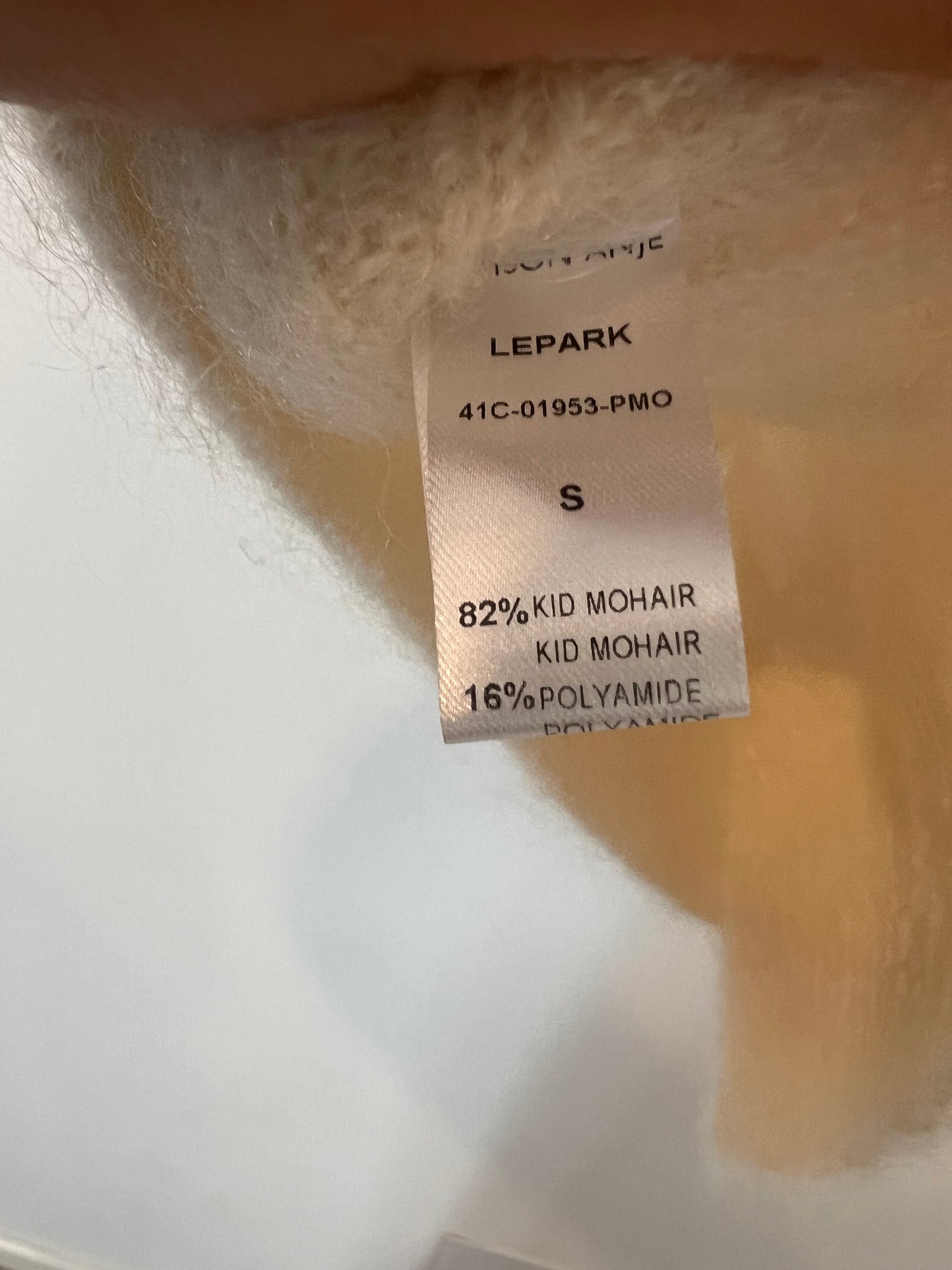 MAISON ANJE. Jersey sin mangas beige claro. T S