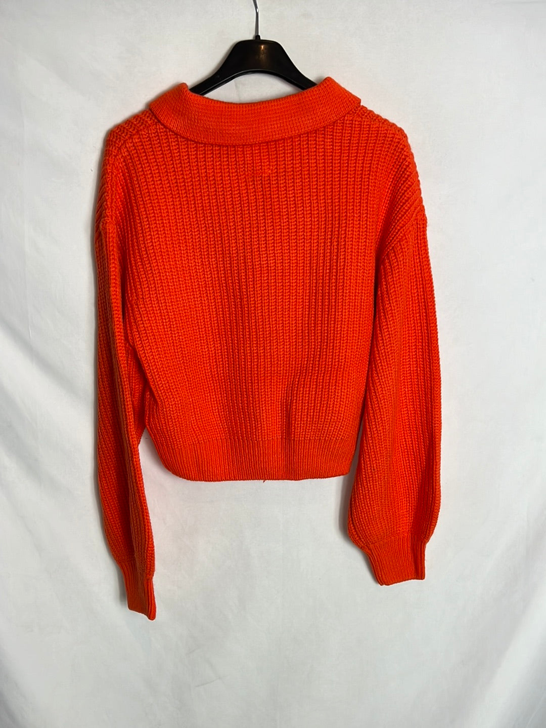 SINSAY. Jersey naranja cuello. T XS