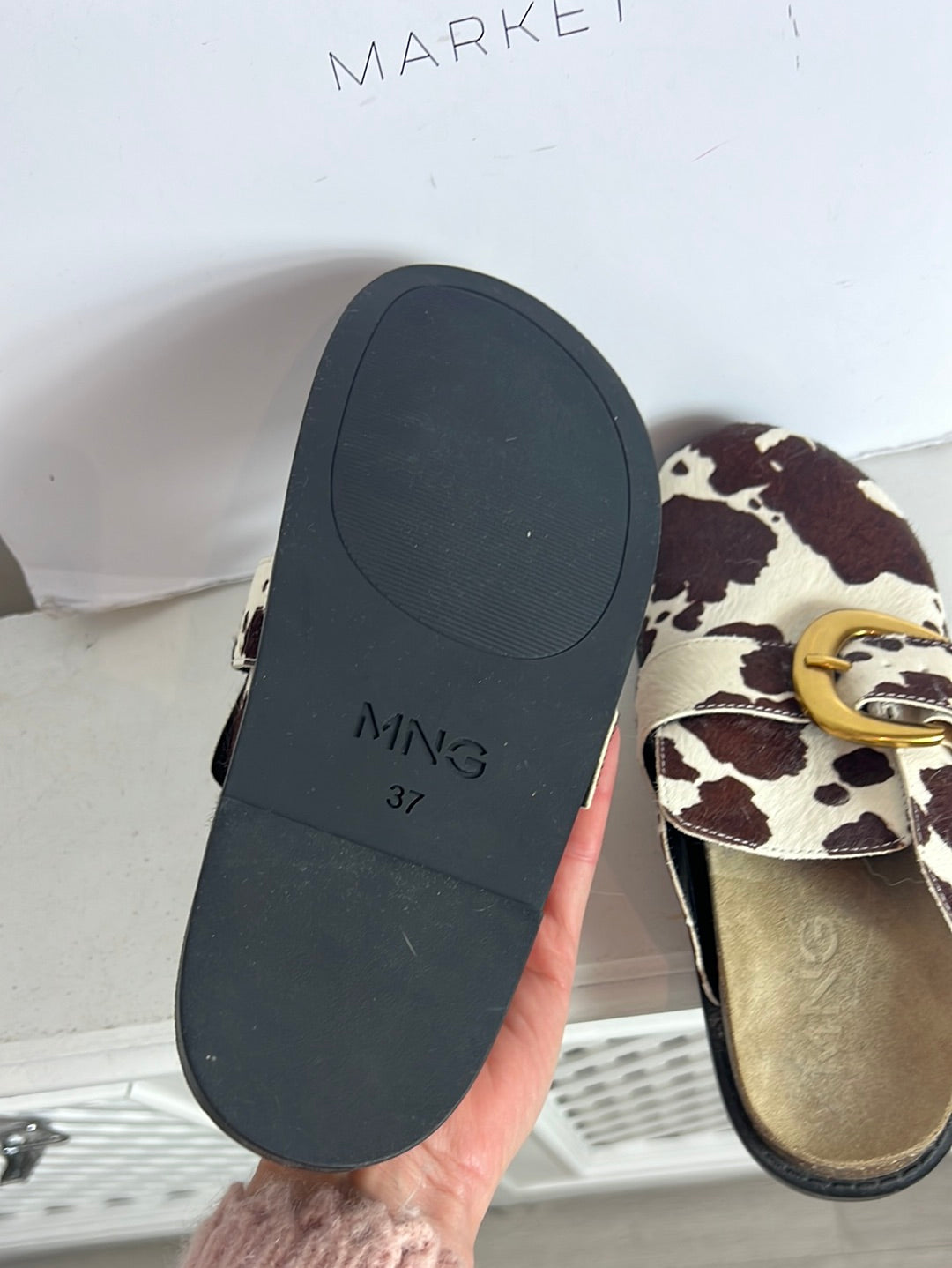 MANGO. Zapatos animal print textura. T 37