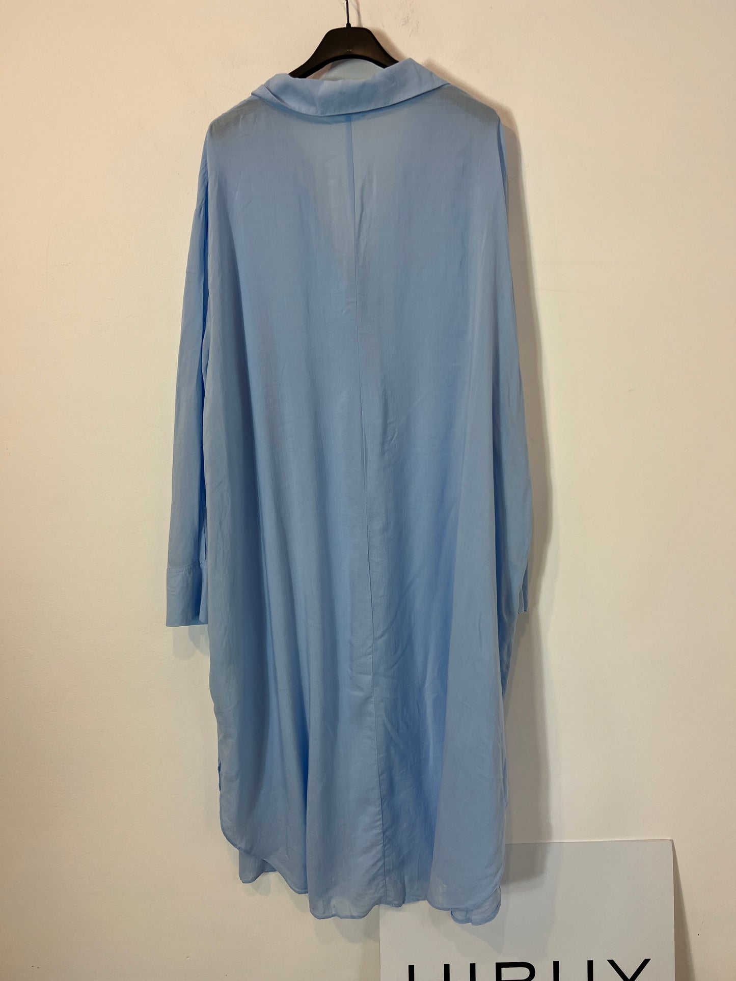 H&M. Vestido largo azul camisero T.xxl
