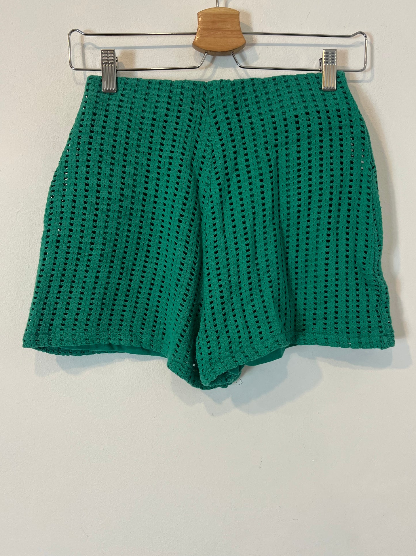 MANGO. Conjunto verde troquelado T.s/m