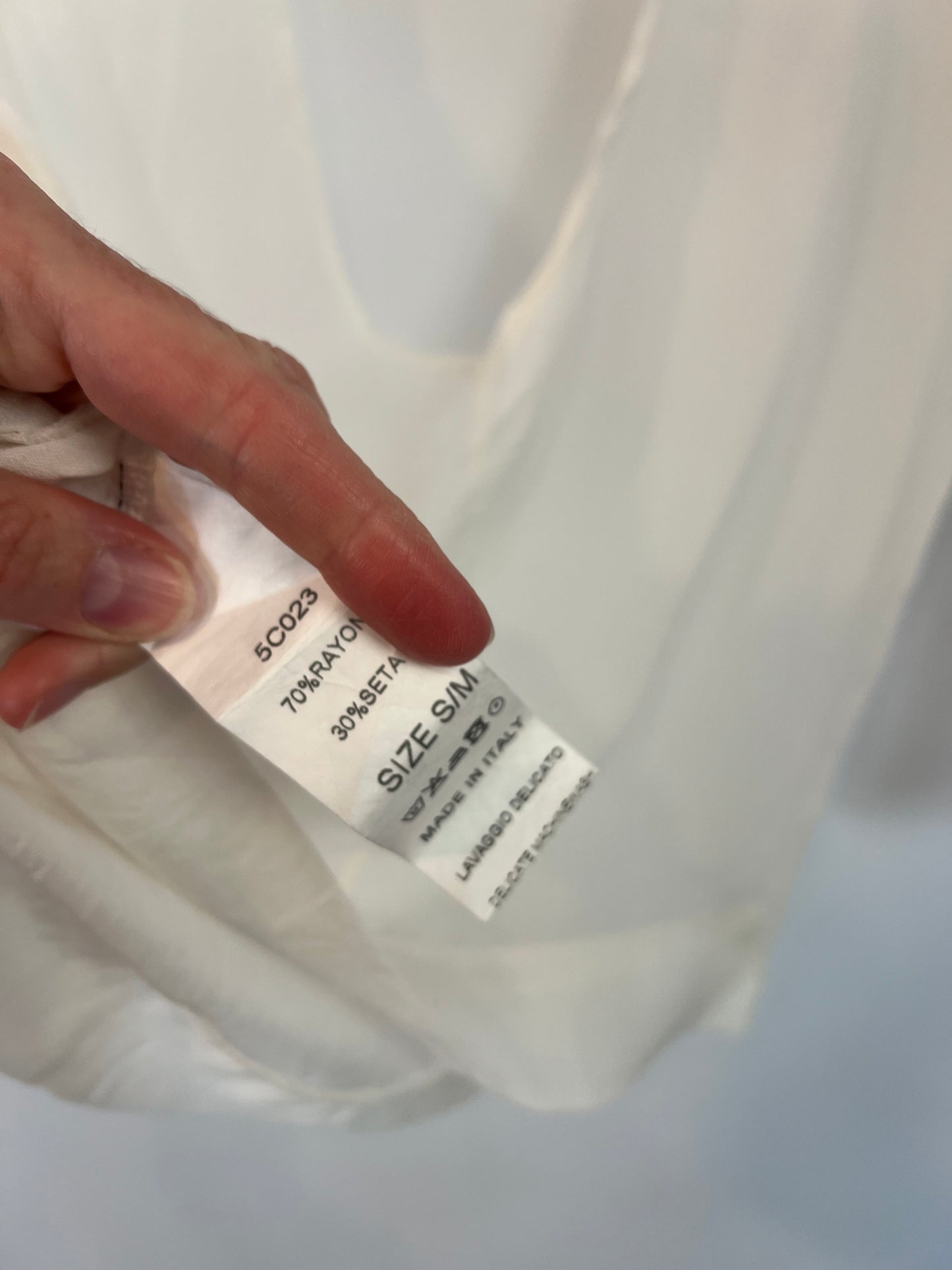 NEATI. Blusas blanca lentejuelas con seda T.s/m