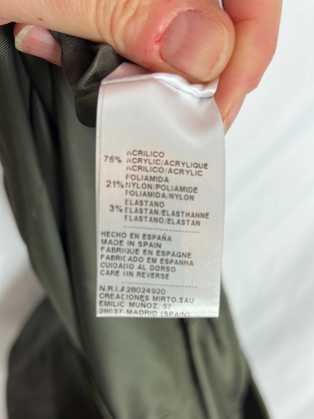 MIRTO. Falda verde efecto piel cocodrilo . T 38