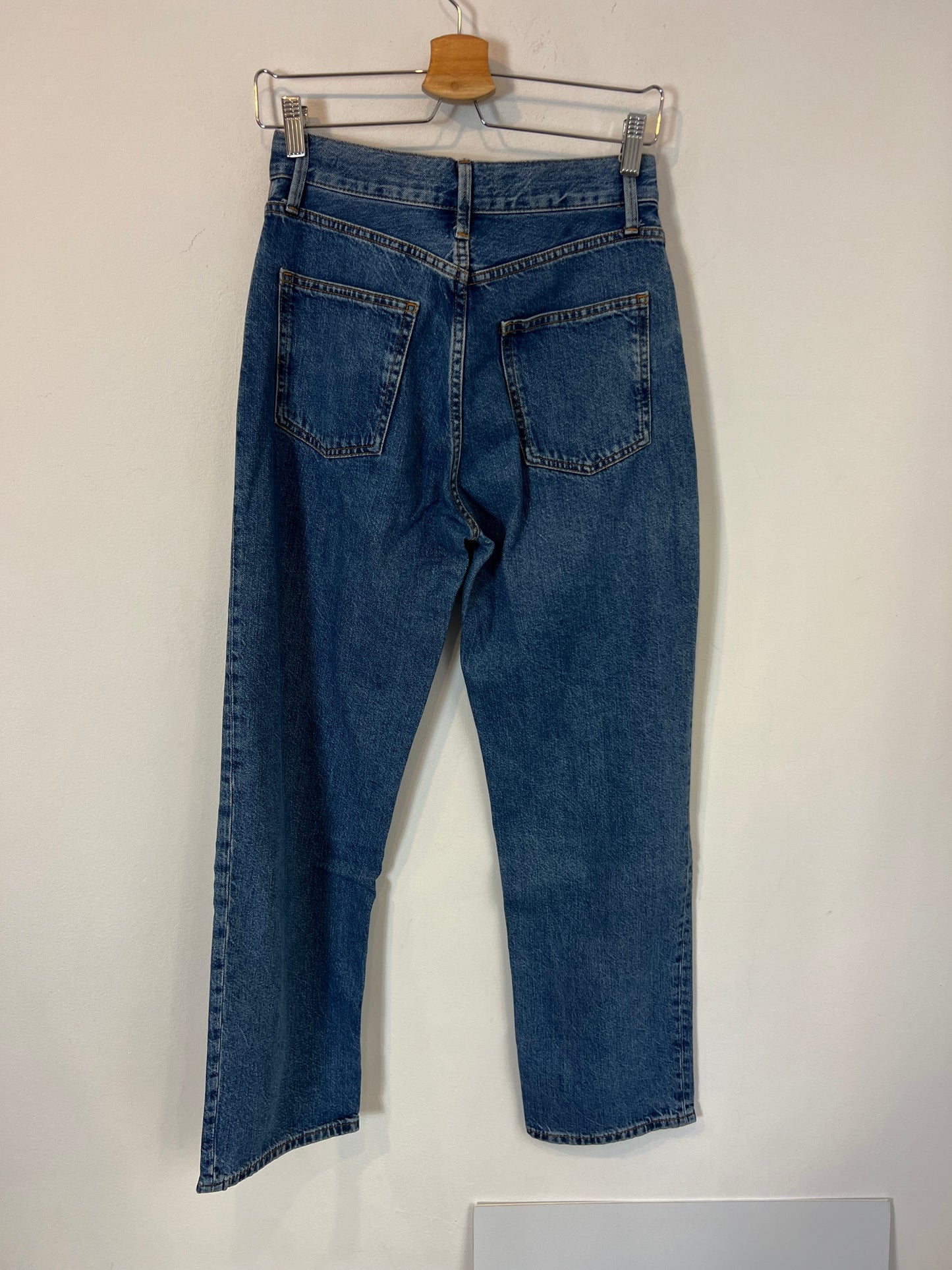 ZARA. Denim recto lavado medio. T 36