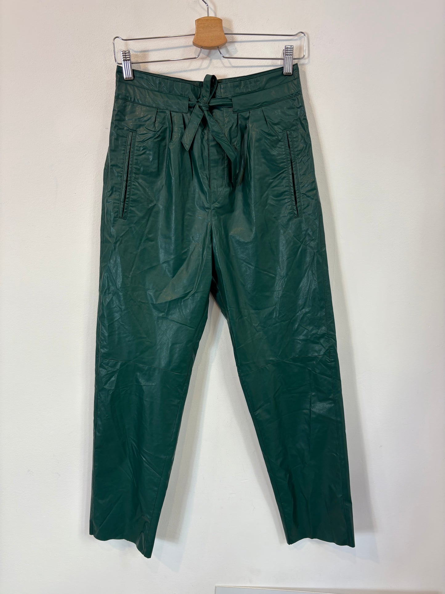 ISABEL MARANT. Pantalón verde textura