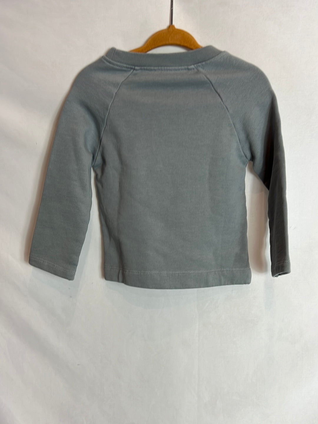 ANCAR. Basic light blue sweatshirt