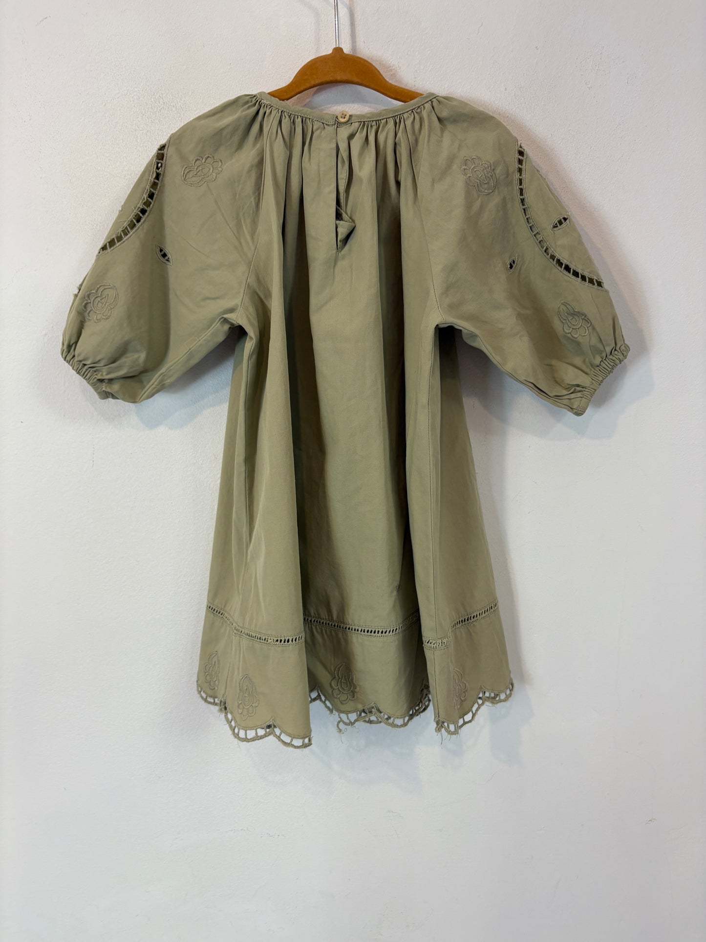 ZARA HOME. Vestido niña verde detalle manga. T 1-2 años