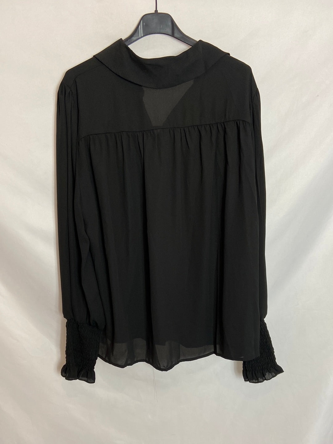 SHEIN. Blusa negra manga fruncida T.XL