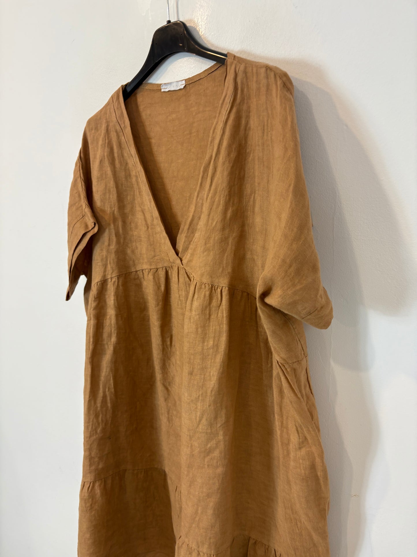 OTRAS. Vestido corto lino