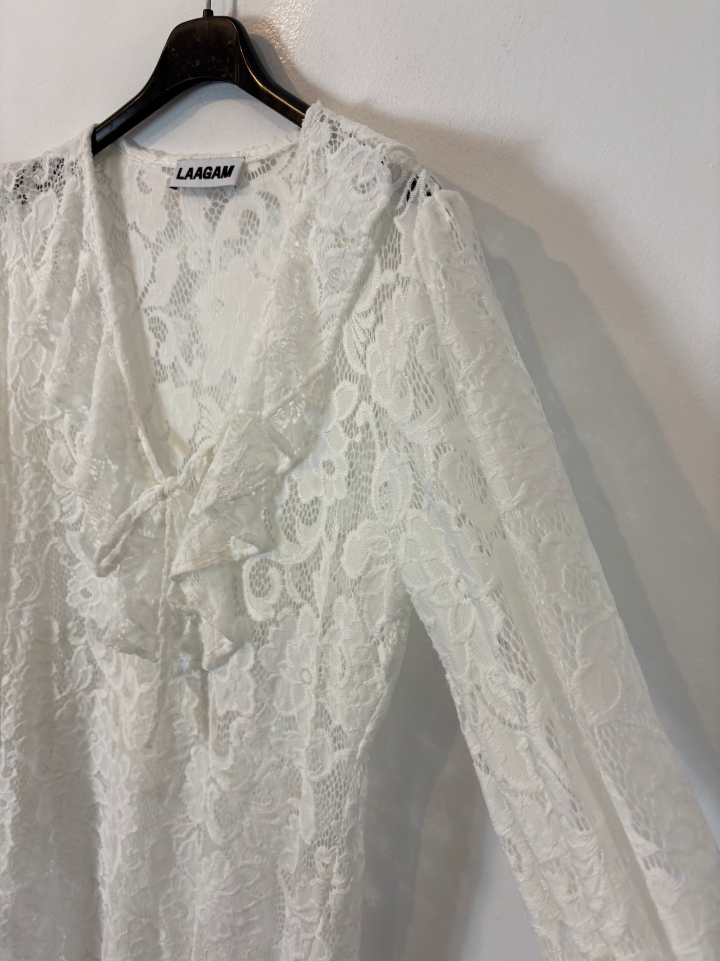 LAAGAM. Long white lace dress Ts