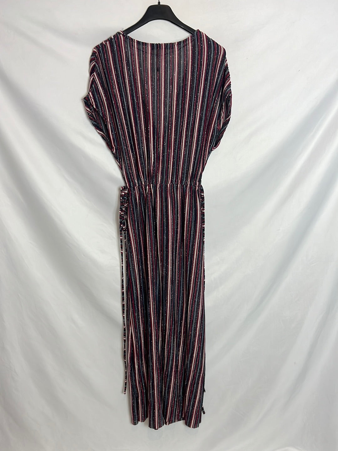 SFERA. Vestido midi rayas textura. T M