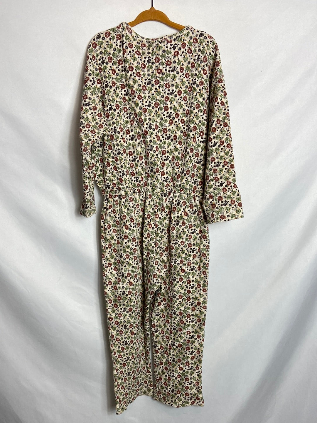 ZARA. Mono largo micropana flores T. 4-5 años