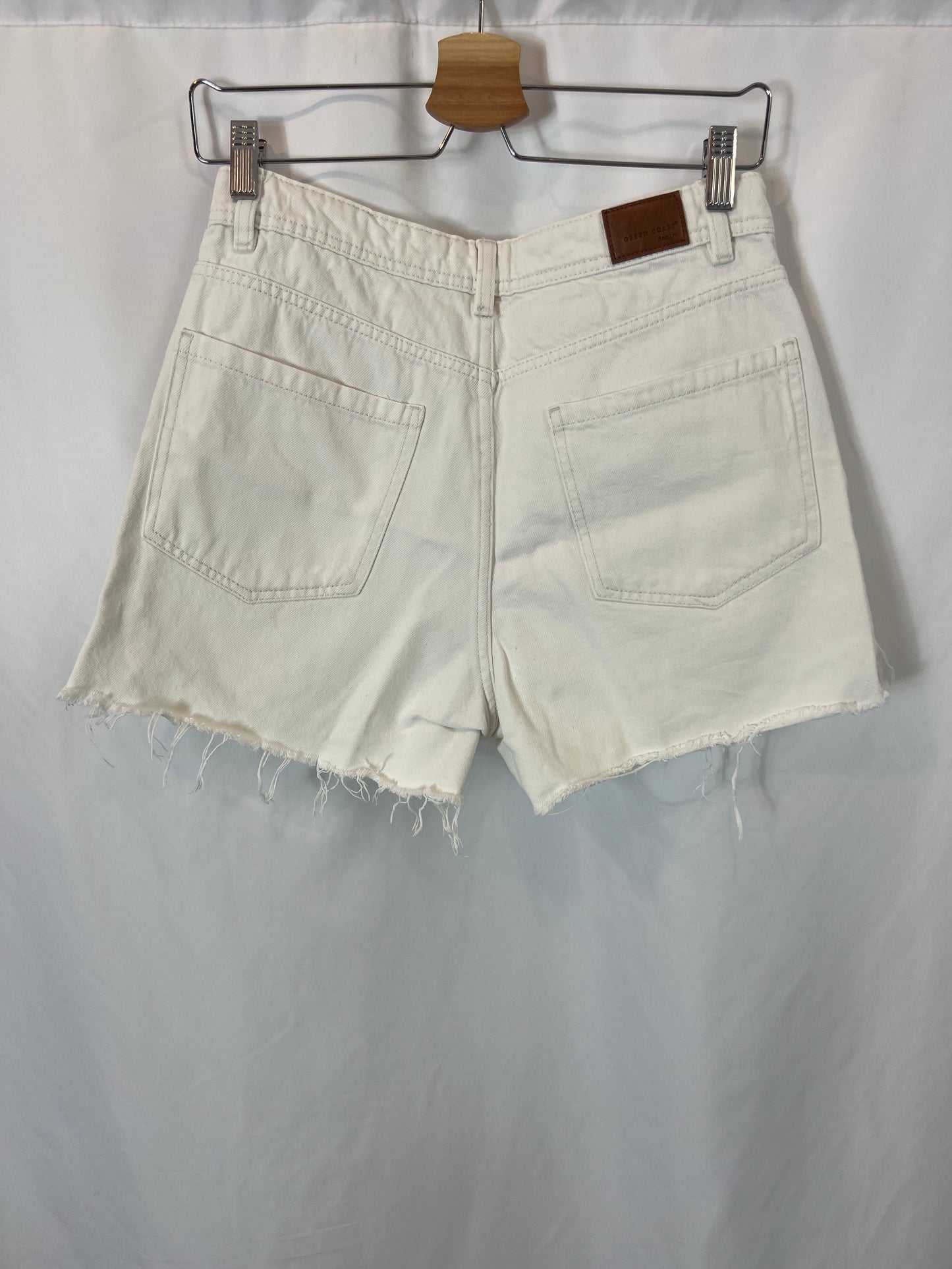 GREEN COAST. White denim shorts. T 38