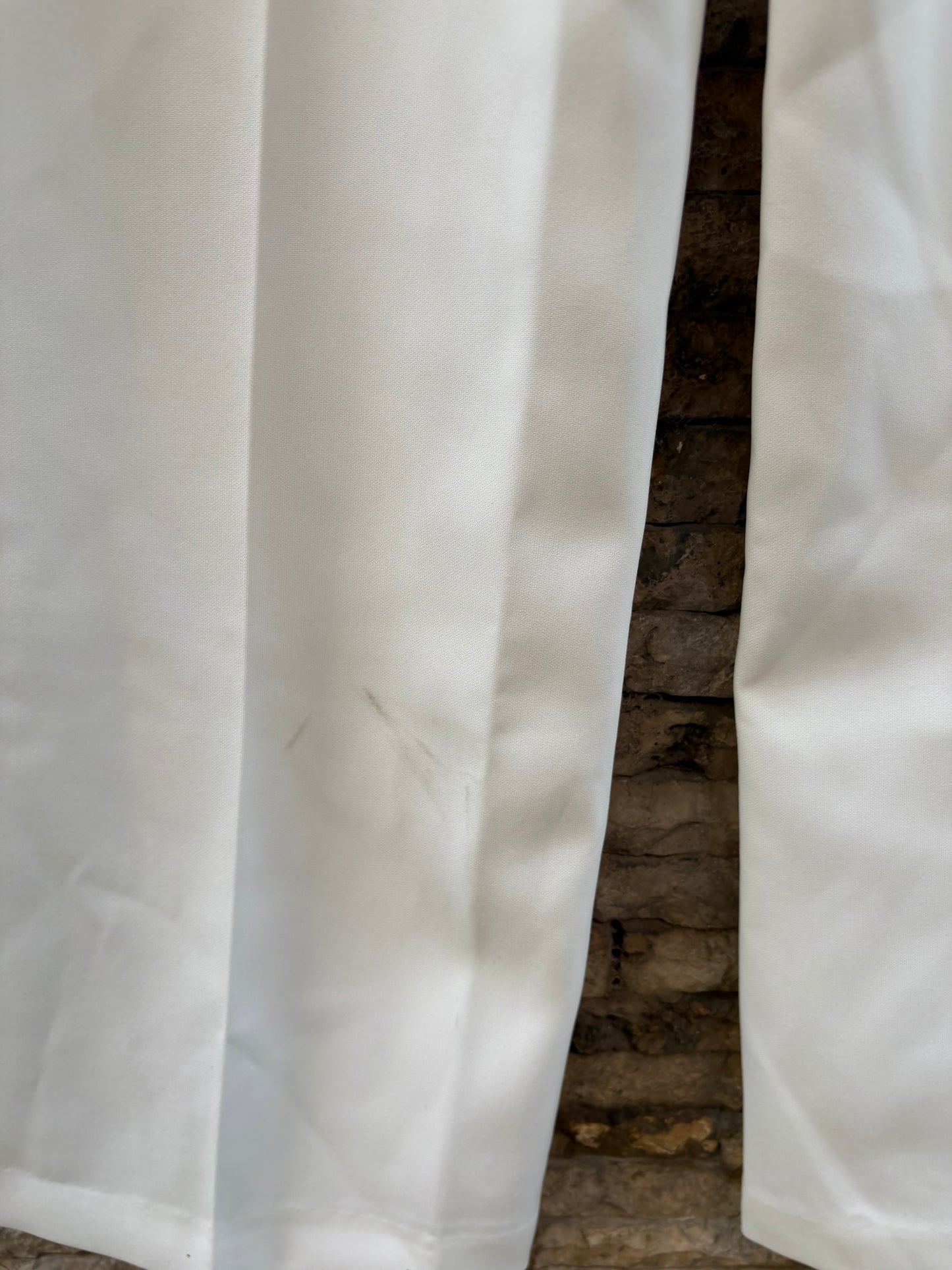 MASSIMO DUTTI. Short green skirt with pocket T.xs