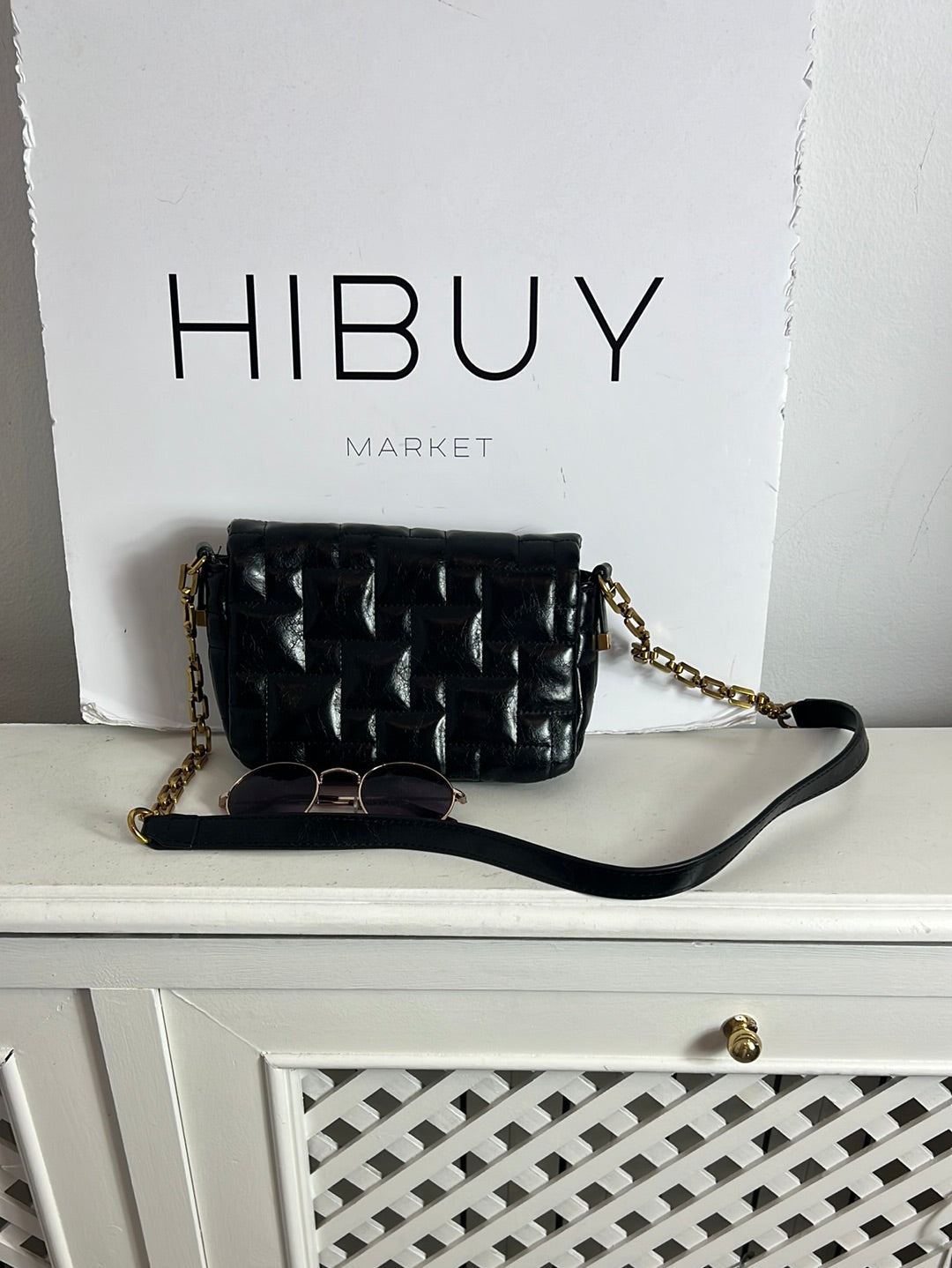 ZARA. Bolso mini negro acolchado