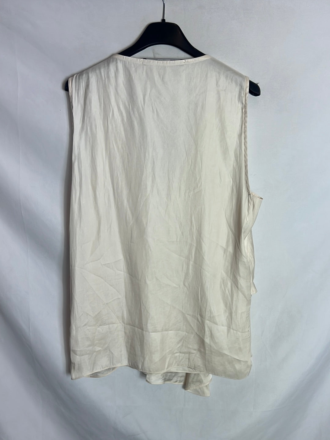 ZARA. Blusa sin mangas fluida. T m