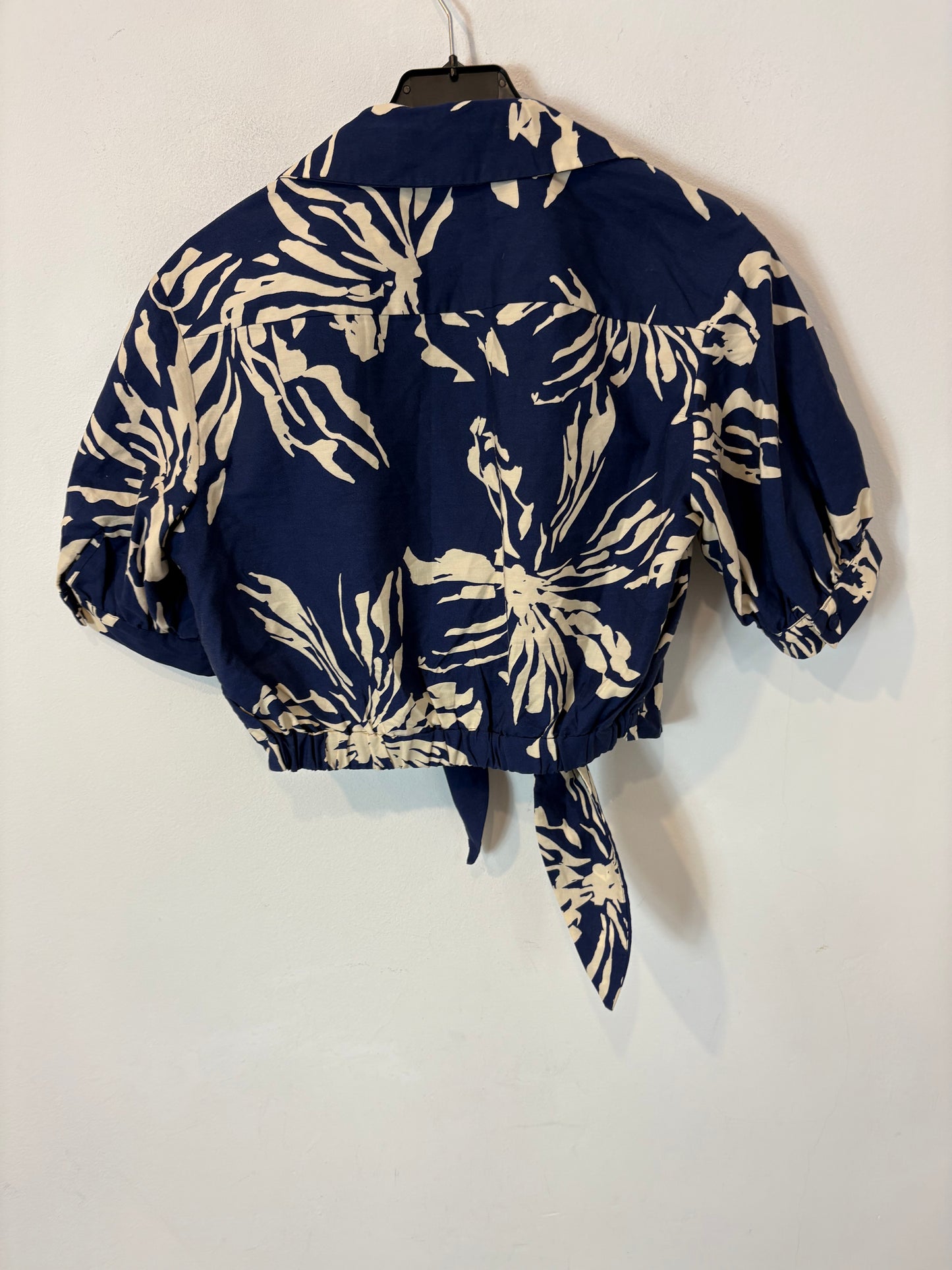 ZARA. Conjunto falda y blusa azul estampado