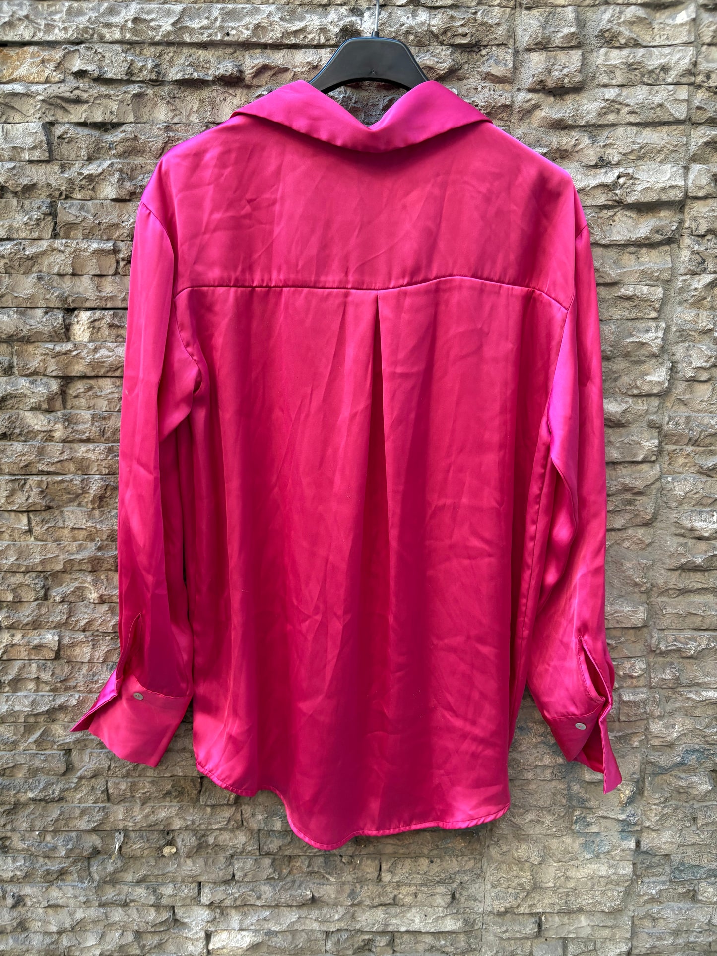 ZARA. Flowy fuchsia shirt. TS