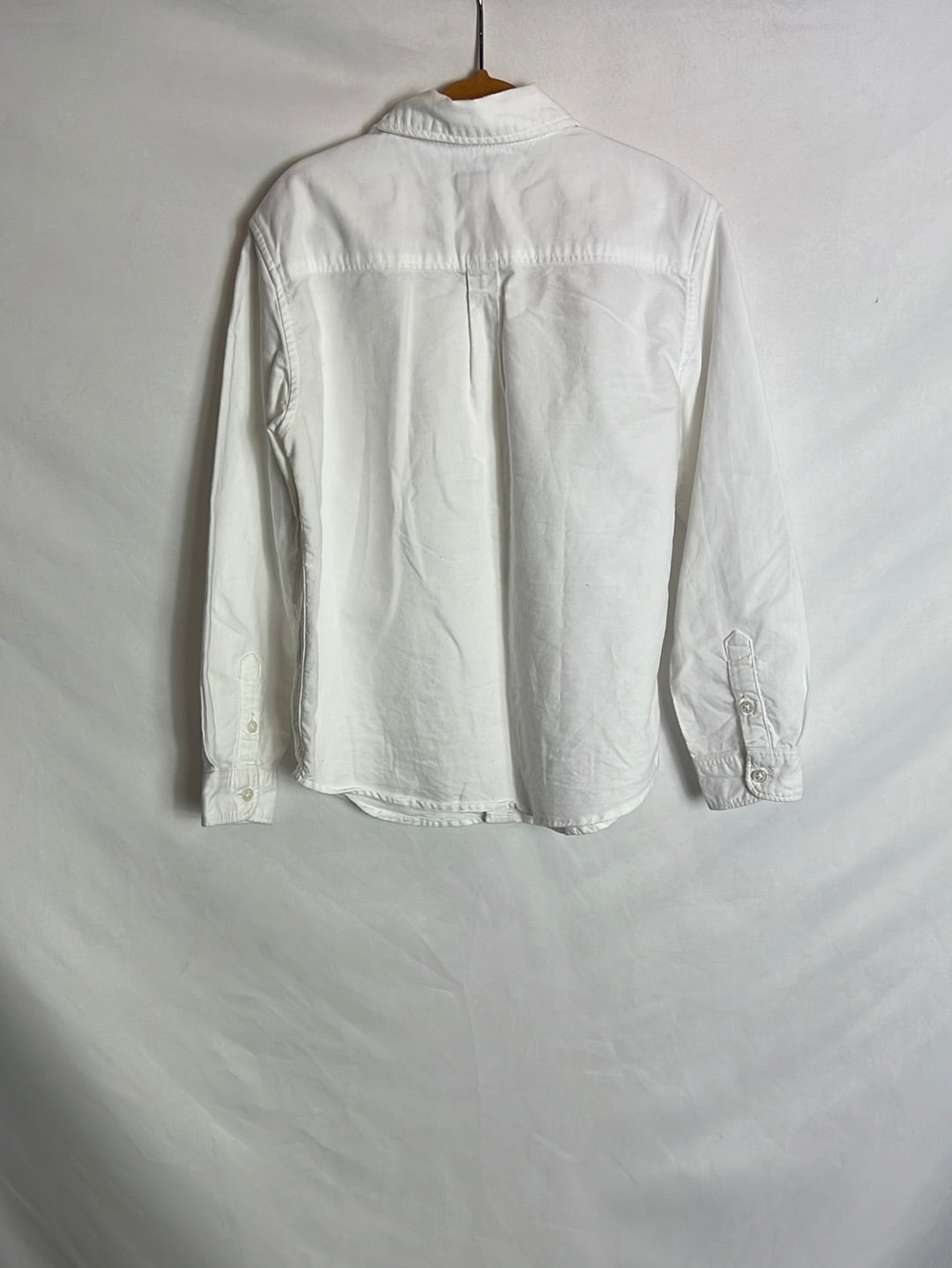 GOCCO. Classic white shirt. Size 5-6 years