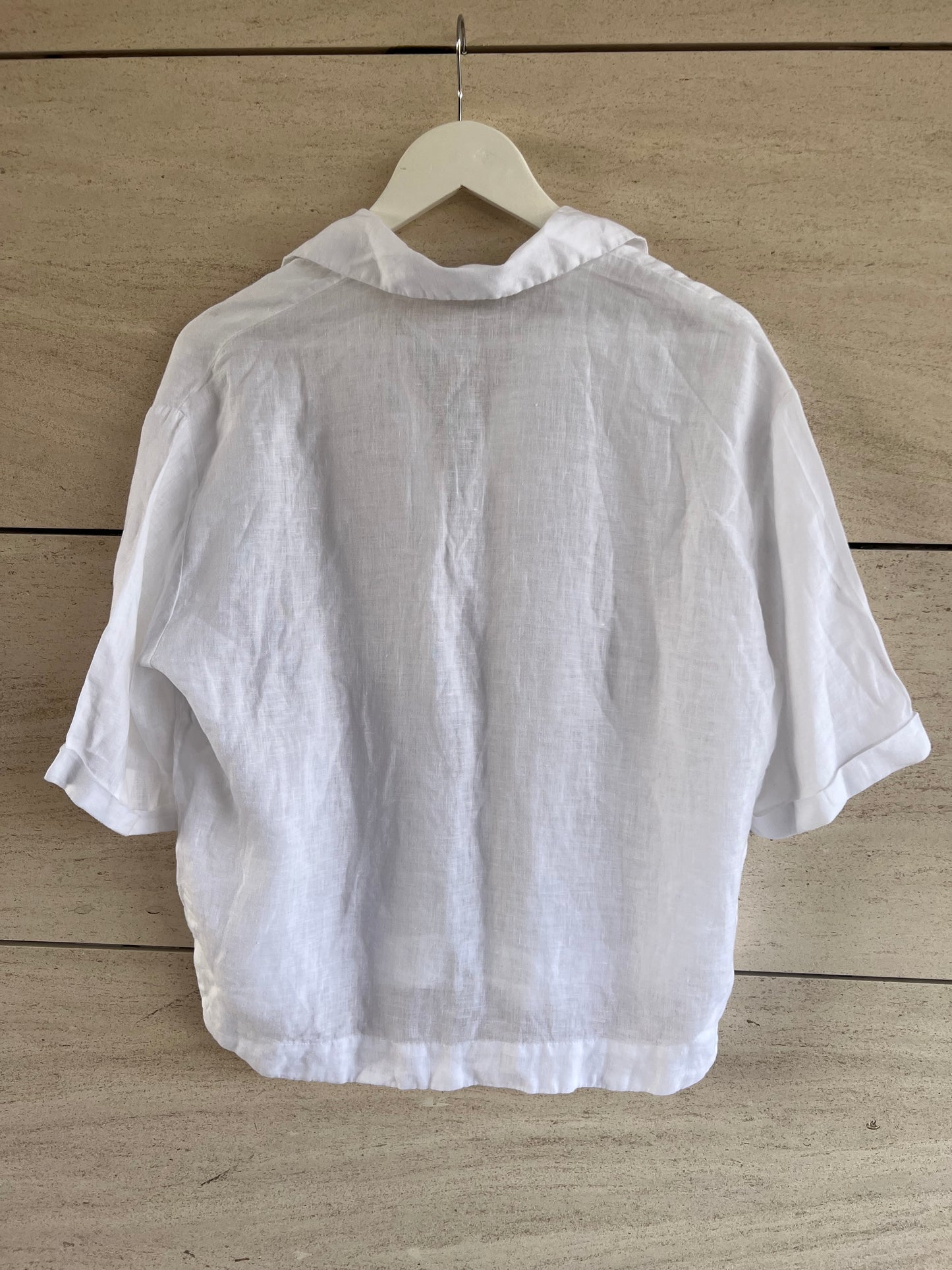ZARA. Flowy white blouse T.xs