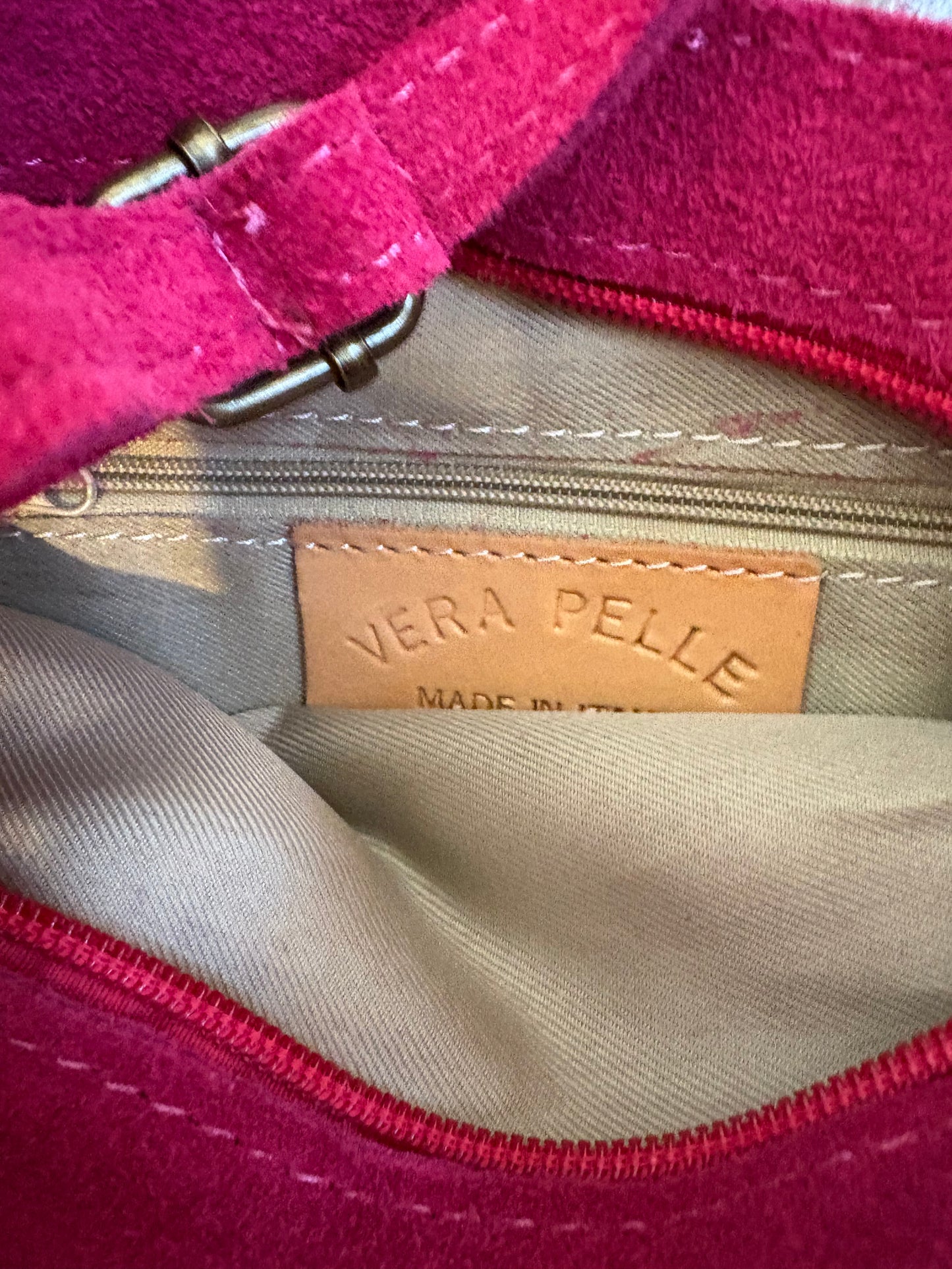 OTRAS. Bolso piel flecos