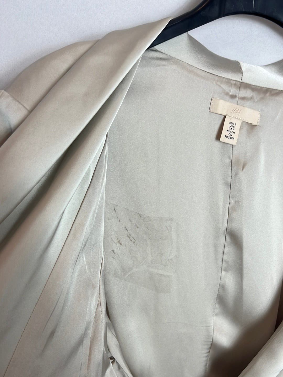 H&M. Blazer larga fluida color champán. T S