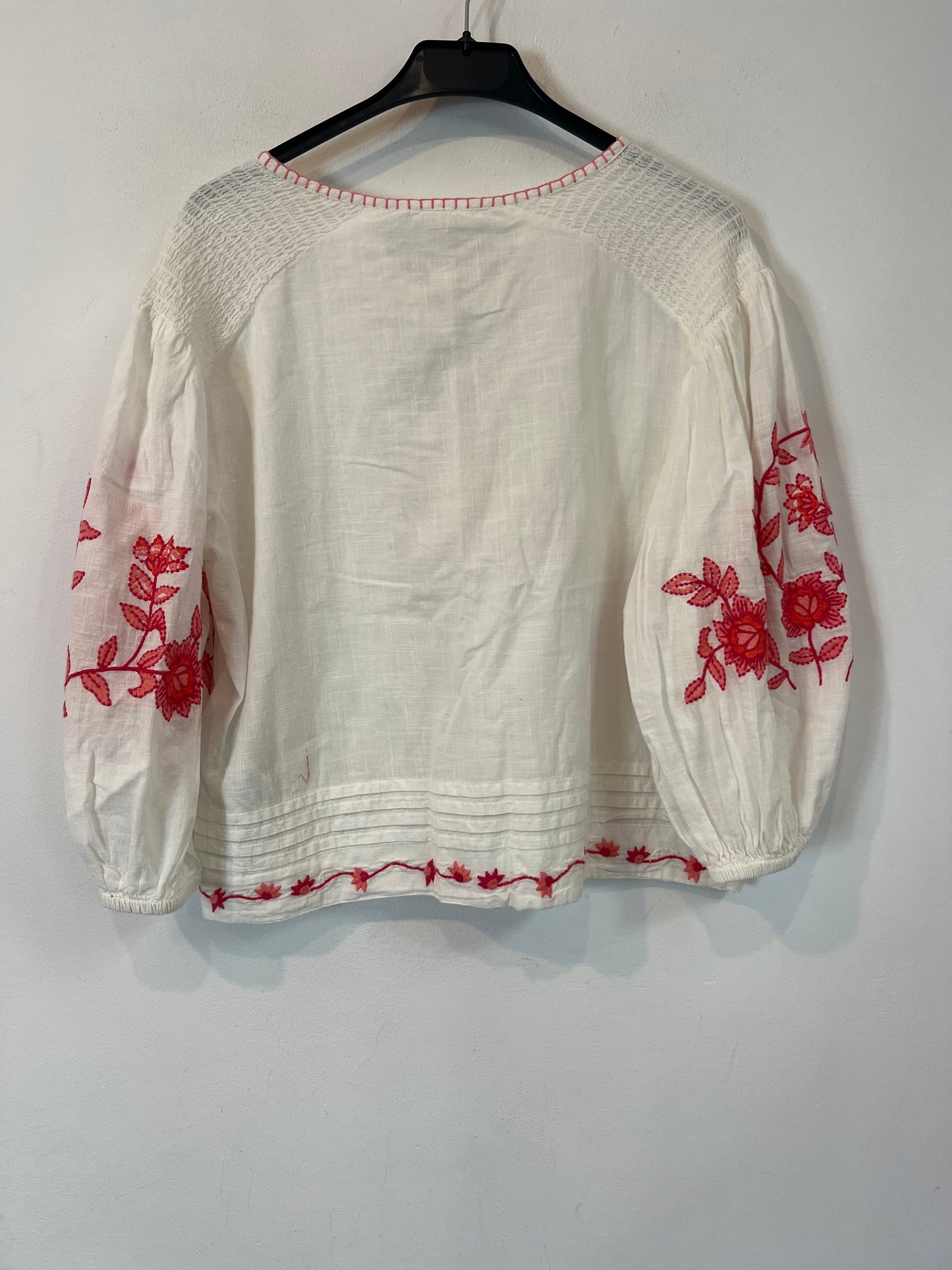 SPRINGFIEL. Embroidered white blouse T.36