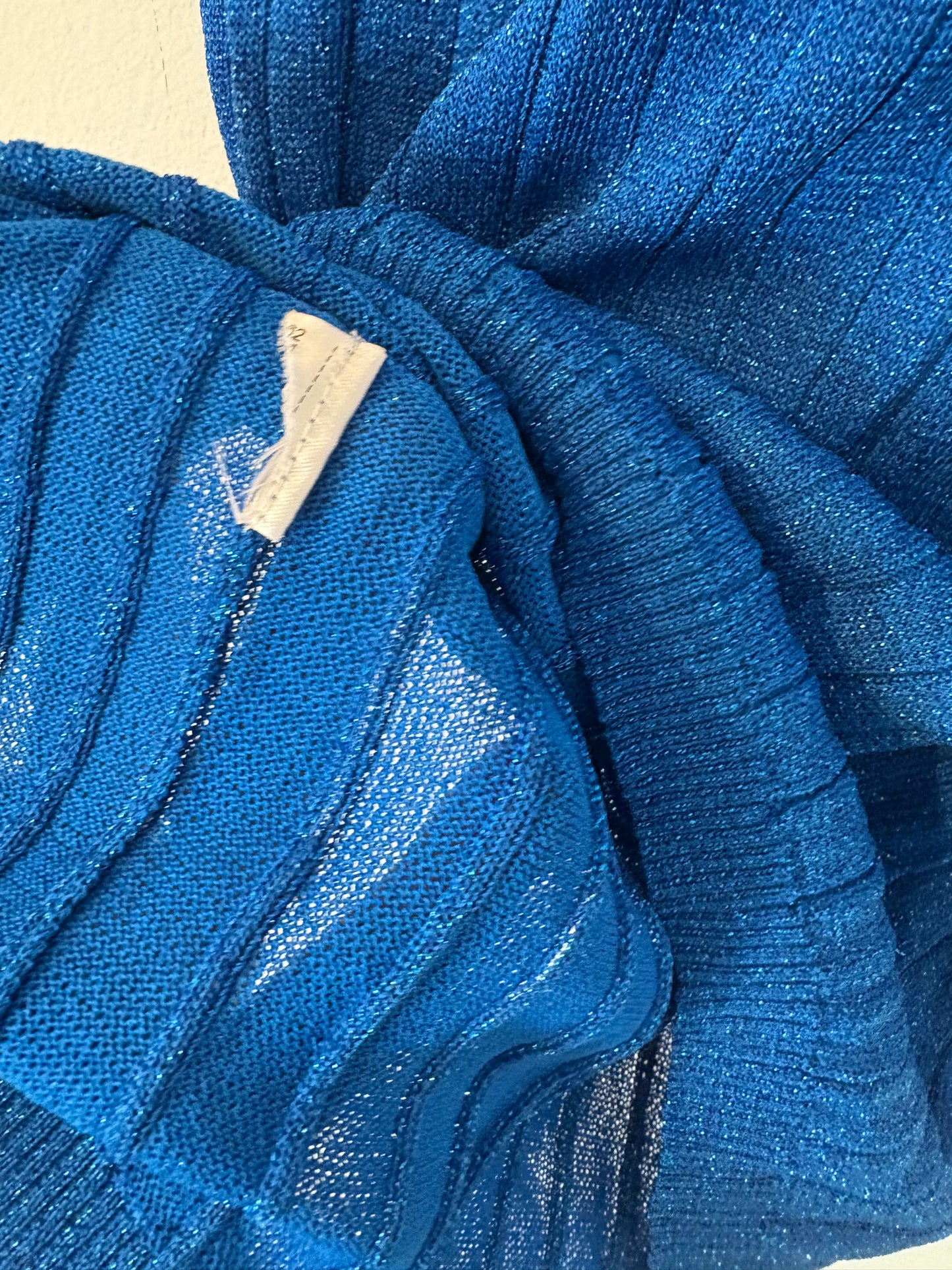 ZARA. Top azul canalé hilos briillo