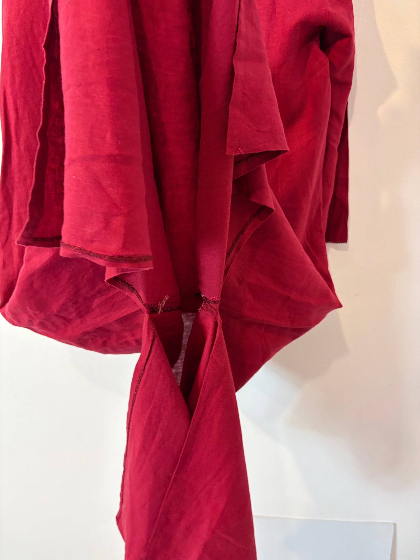 Vestido granate estilo Kaftán
