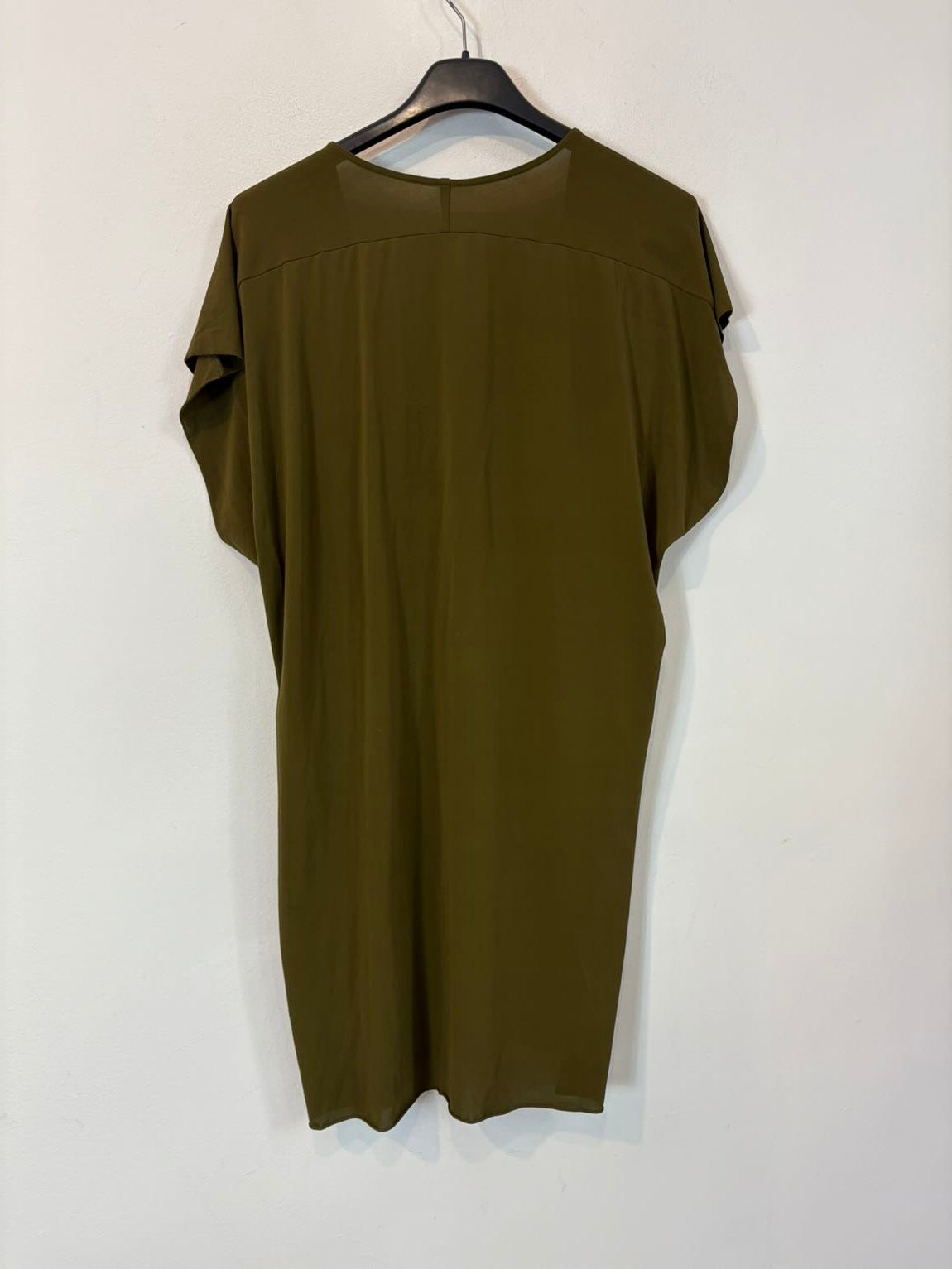 ERES. Vestido corto elástico en verde