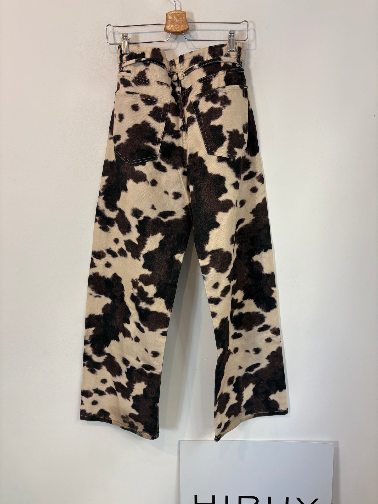 PULL&BEAR. Denim estampado pata ancha