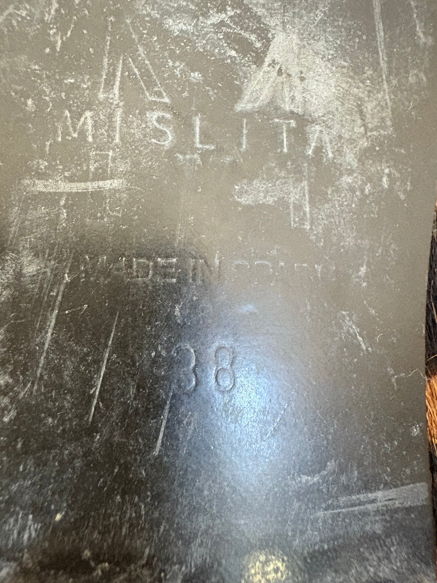 MISLITA. Slippers piel animal print