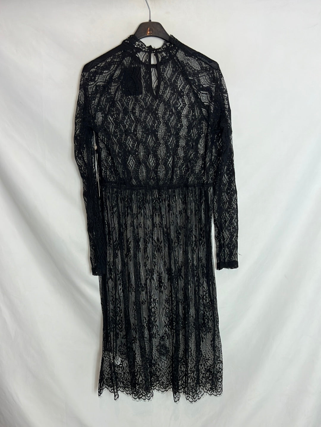 FOREVER 21. Vestido/top negro encaje. T M