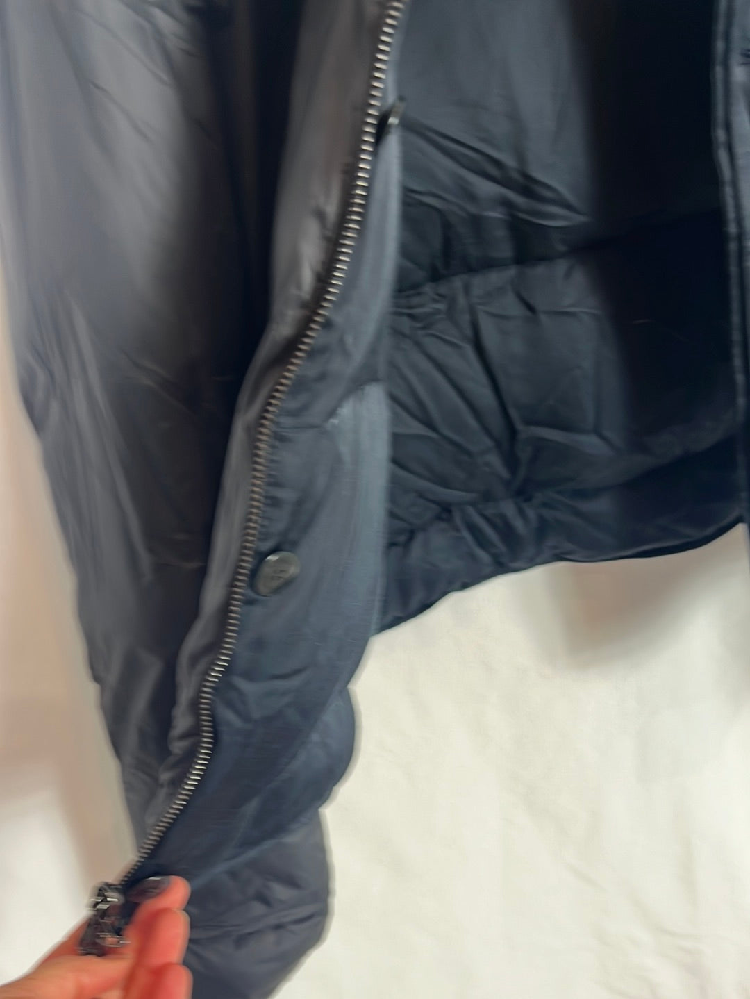 ARMANI JEANS. Plumas negro reversible T.44 (s)