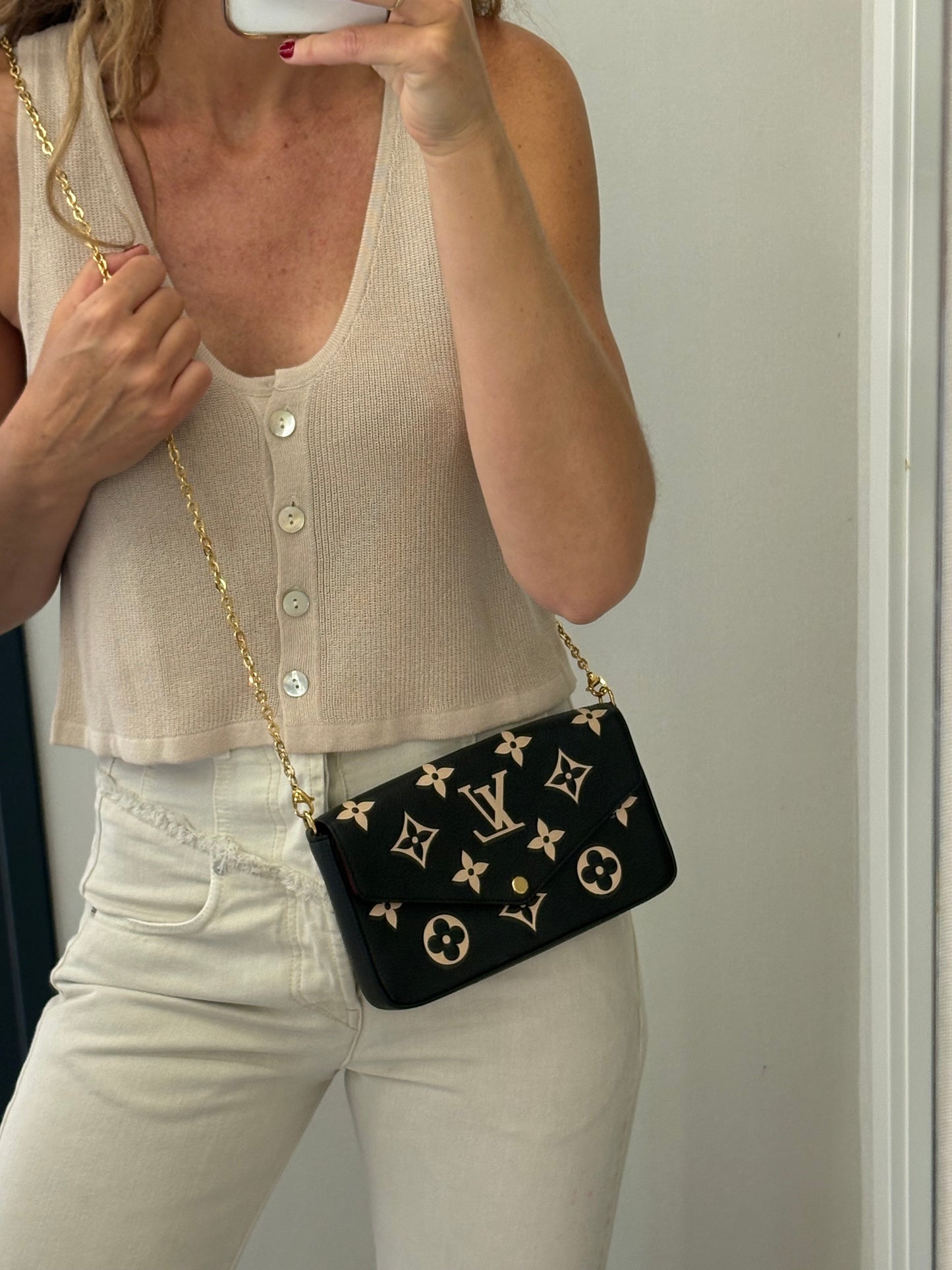 LOUIS VUITTON. Bolso Alma BB