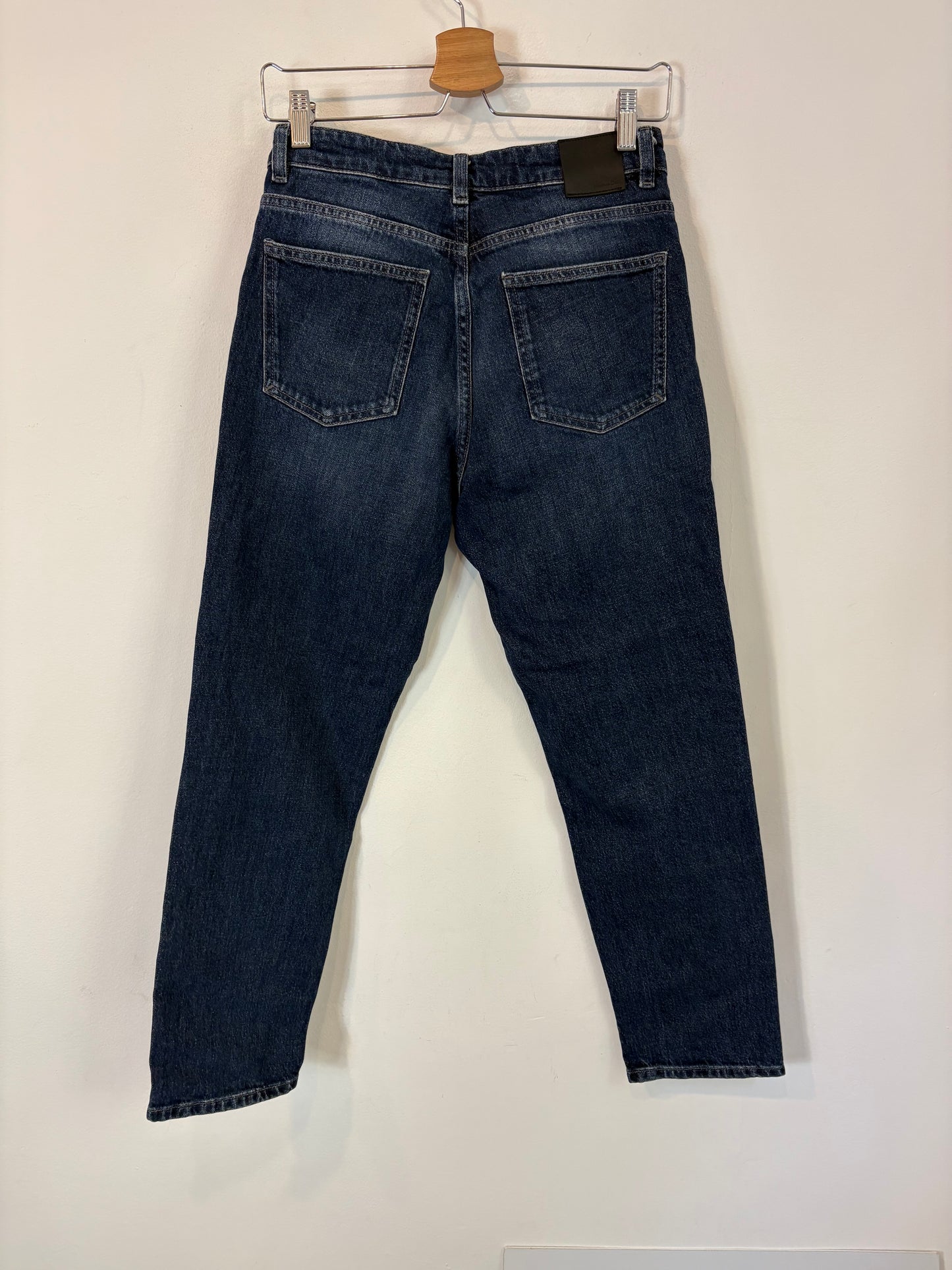 MASSIMO DUTTI. Denim tiro alto recto. T 36