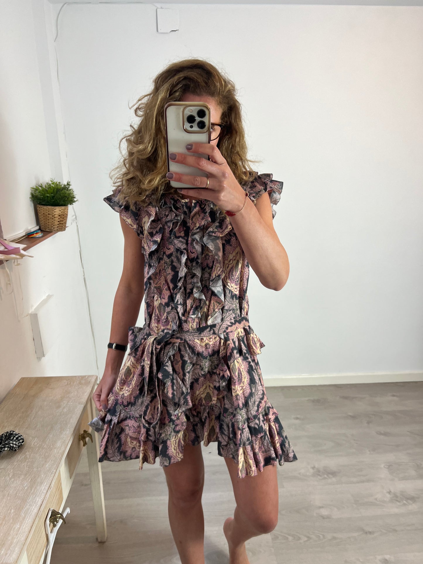 ISABEL MARANT . Vestido corto volantes. T 38