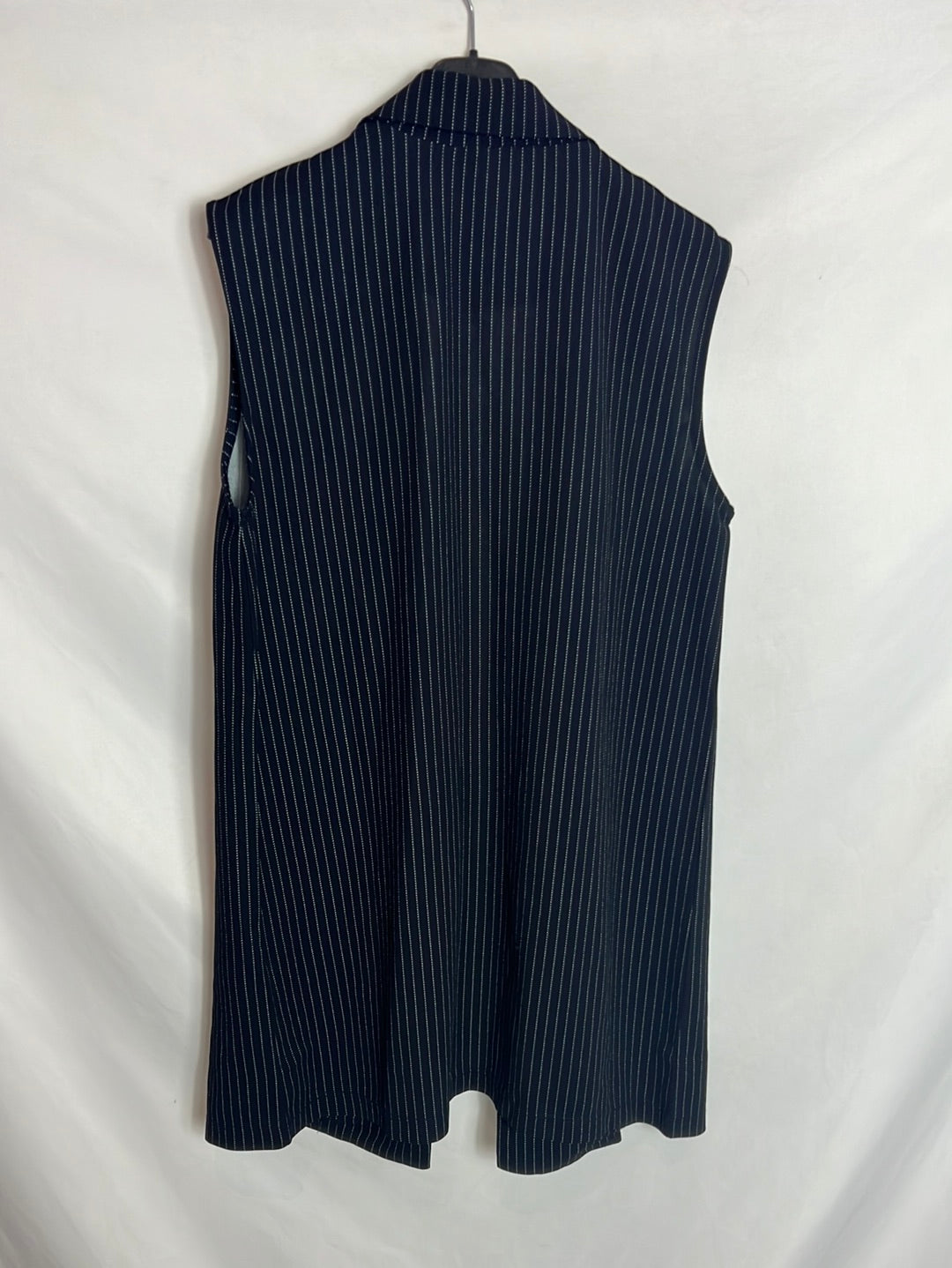 JDY. Chaleco azul fluido rayas. T M